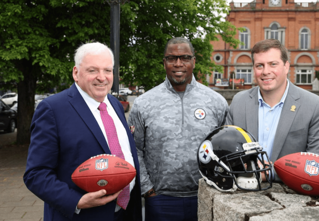 Pittsburgh Steelers visit AAB