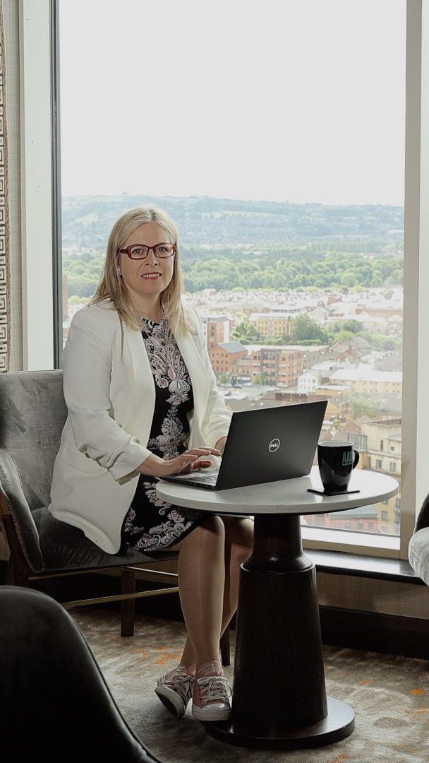 Ursula Henderson, Senior Consultant - HR