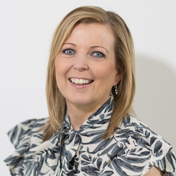 Lesley Connon